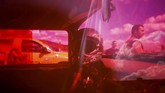 FOTO: Wangi Ban Hangus Muscle Car AS di Tanah Rusia Penggemar muscle car di Rusia berkumpul saat Rusian Weekend Drags digelar pada 16 Mei 2021 di Vereya village, Bykovov.