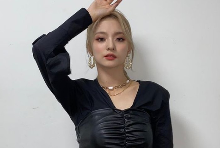 Nakyung - Fromis_9 / foto: instagram.com/blossomlng_0