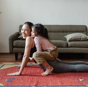Tak Butuh Waktu Lama, Ini 5 Jenis Olahraga Simpel di Rumah untuk Ibu Rumah Tangga