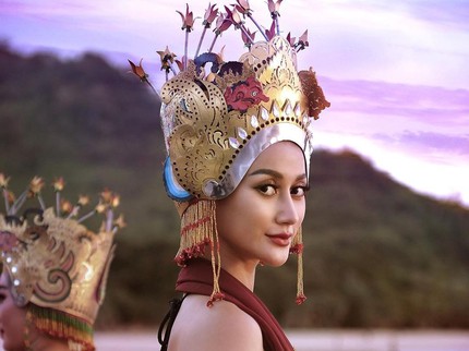 7 Potret Cantiknya Ayuma, Puteri Indonesia yang Masuk Top 21 Miss Universe