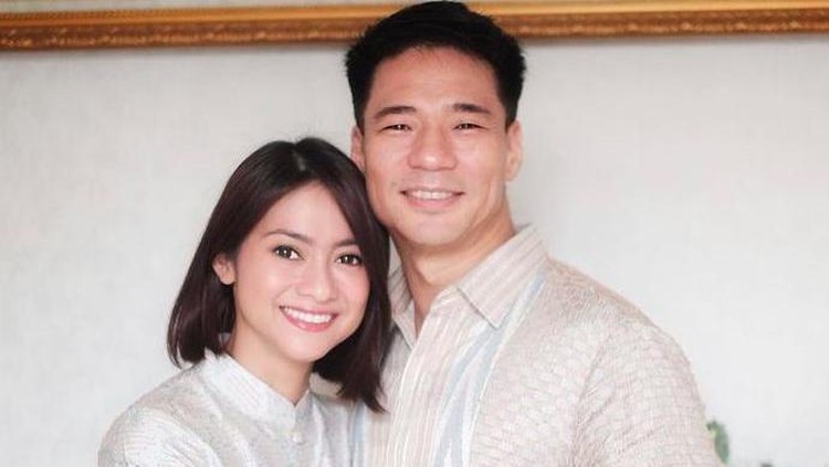 Rini Yulianti dan suami Korea