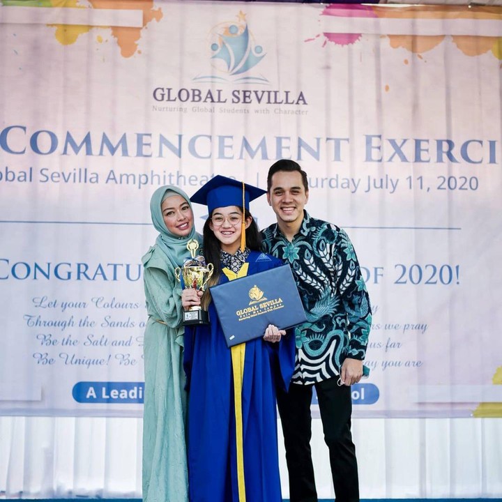 <p>Shaista Tanisha Stockhorst lahir pada 2008, setahun setelah Rio dan Aureli menjalani kehidupan rumah tangga. Saat ini ia sudah beranjak remaja dan duduk di bangku SMP, Bunda. (Foto: Instagram: @rio.stokhorst)</p>