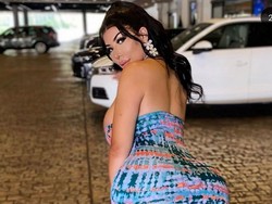 Model Seksi Habiskan Uang Rp 2,8 M Demi Punya Bokong Sempurna