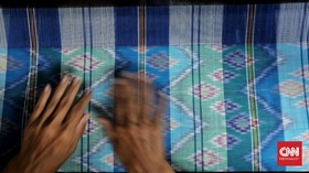 FOTO: Untaian Tenun Tajung khas Palembang yang Memikat
