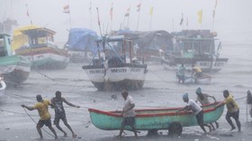 Topan Hantam India, Lebih dari Satu Juta Warga Mengungsi