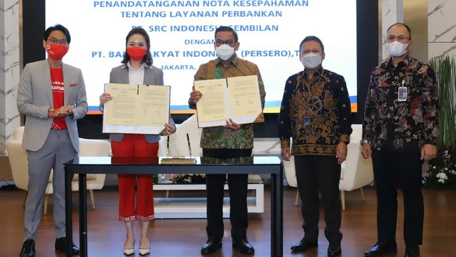 Kerja sama BRI dengan SRCIS akan memudahkan pemilik usaha toko kelontong maupun konsumen untuk mendapatkan layanan perbankan BRI, termasuk menjadi Agen BRILink.