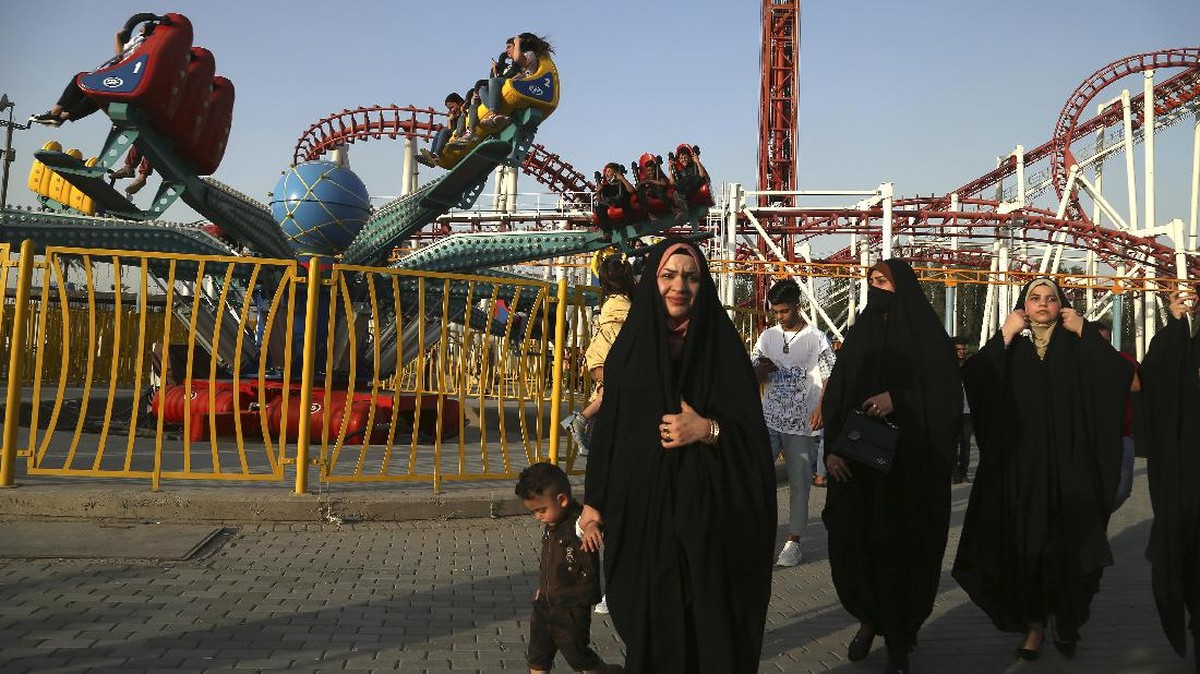 FOTO: Libur Lebaran di Taman Hiburan Terbesar di Irak