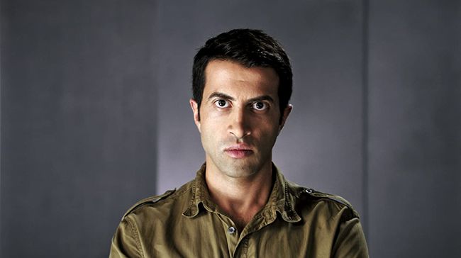 Film The Green Prince mengisahkan bagaimana Mosab Hassan Yousef yang merupakan putra dari pendiri Hamas membelot menjadi mata-mata Israel