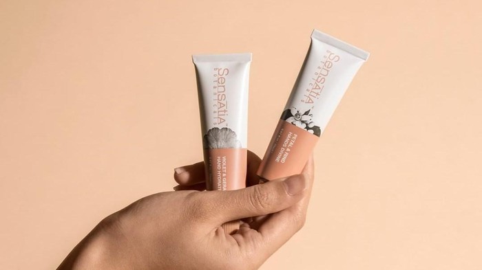5 Hand Cream yang Melembapkan dan Mencerahkan Kulit 5 Hand Cream yang Melembapkan dan Mencerahkan Kulit