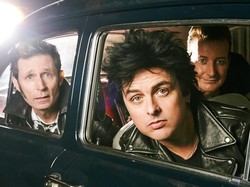 Lirik Lagu 21 Guns - Green Day