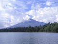 5 Gunung di Indonesia yang Masih Jarang Didaki
