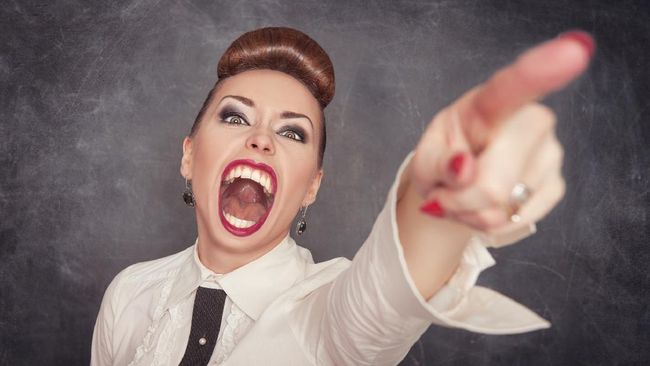 Respons galak saat ditagih utang berkaitan dengan stres, rasa malu, dan mekanisme bertahan otak, bukan semata sikap buruk atau gangguan jiwa.