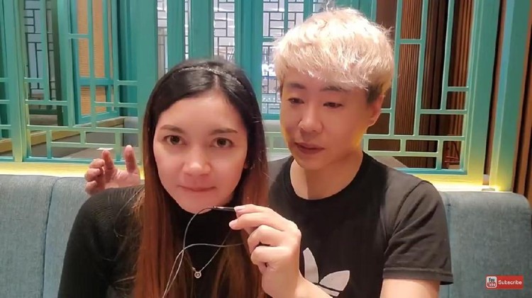 Kania Permatasari dan Ujung Oppa