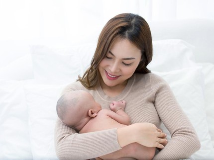Bolehkah Bayi Setelah Makan Langsung Minum ASI? Simak Faktanya