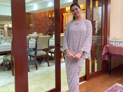 Noor Nabila Unggah Foto Lebaran Sendiri, ke Mana Engku Emran?