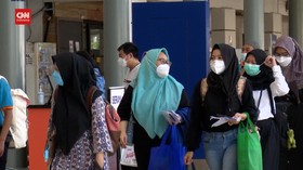 VIDEO: Larangan Mudik Usai, Stasiun Senen Padat Pemudik
