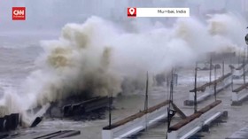 VIDEO: Topan Tauktae Terjang Mumbai