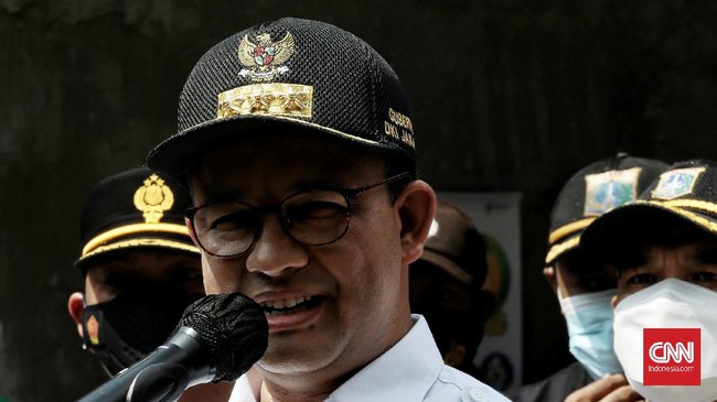 Anies Baswedan menerbitkan Kepgub soal penerapan PPKM di DKI Jakarta, salah satunya penegasan soal syarat vaksin di mal yang boleh beroperasi.