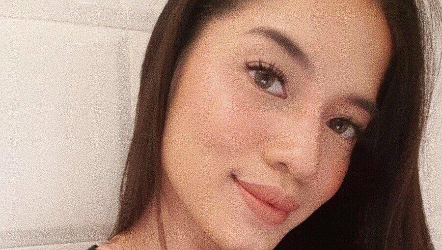 Cantika Abigail sedang ramai dibicarakan oleh netizen karena kisah percintaanya. Yuk kita lihat potret Cantika!