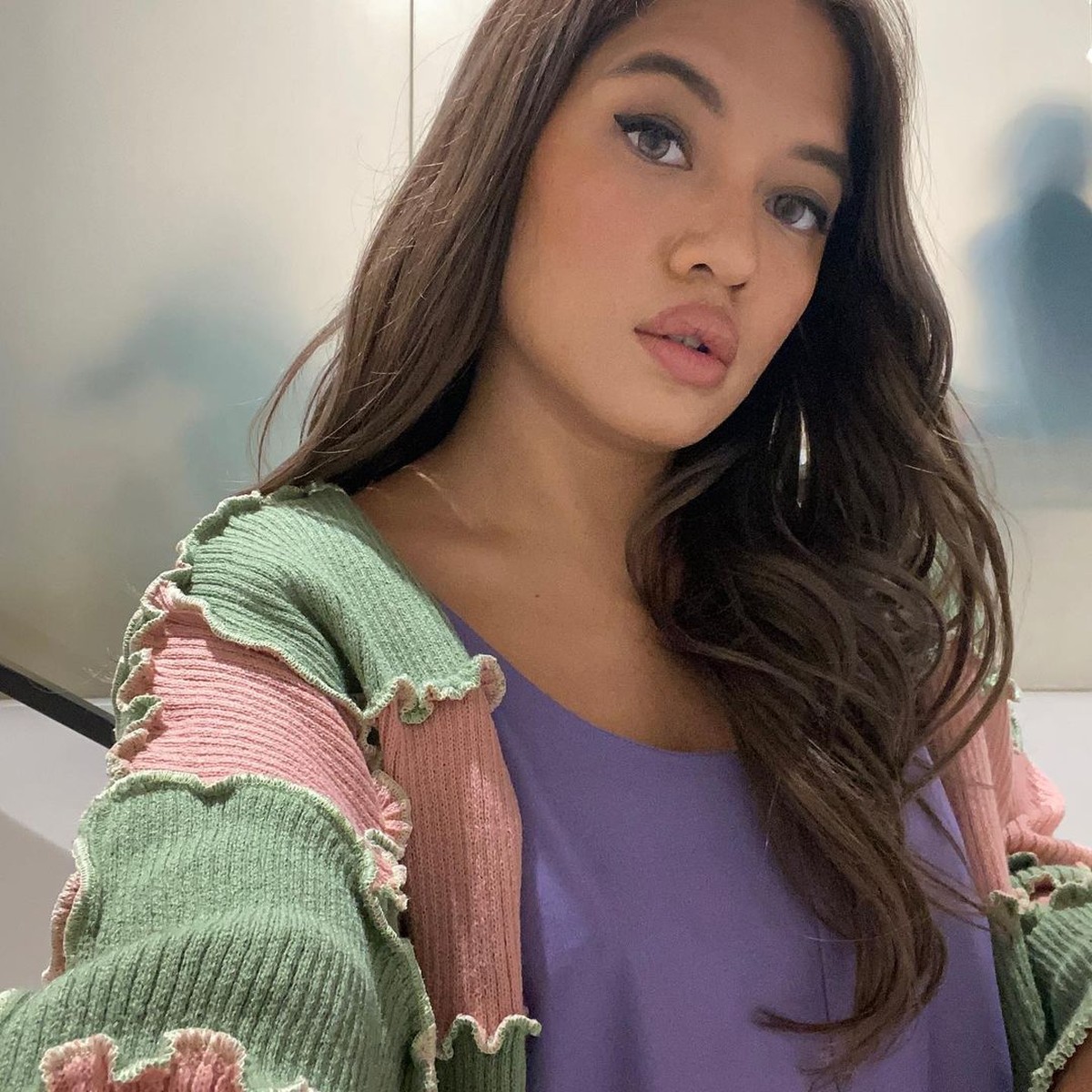 Cantika Abigail sedang ramai dibicarakan oleh netizen karena kisah percintaanya&period; Yuk kita lihat potret Cantika&excl;