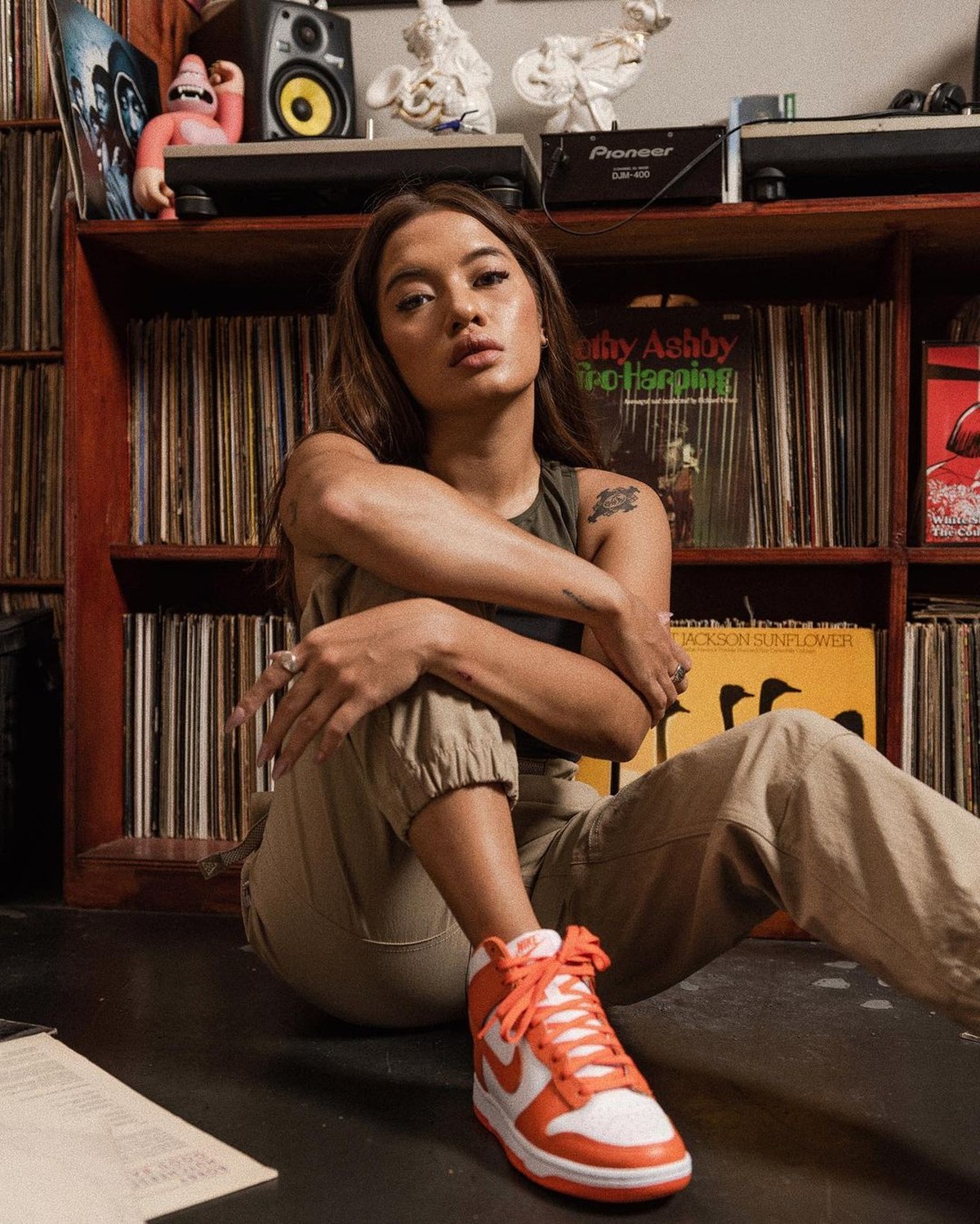 Cantika Abigail sedang ramai dibicarakan oleh netizen karena kisah percintaanya&period; Yuk kita lihat potret Cantika&excl;