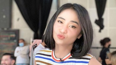 img-title Disebut Aldi Taher Bau Terasi, Dewi Perssik: Kalau Bau Nggak Mungkin Dia Mau