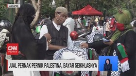 VIDEO: Jual Pernak-Pernik Palestina, Bayar Seikhlasnya