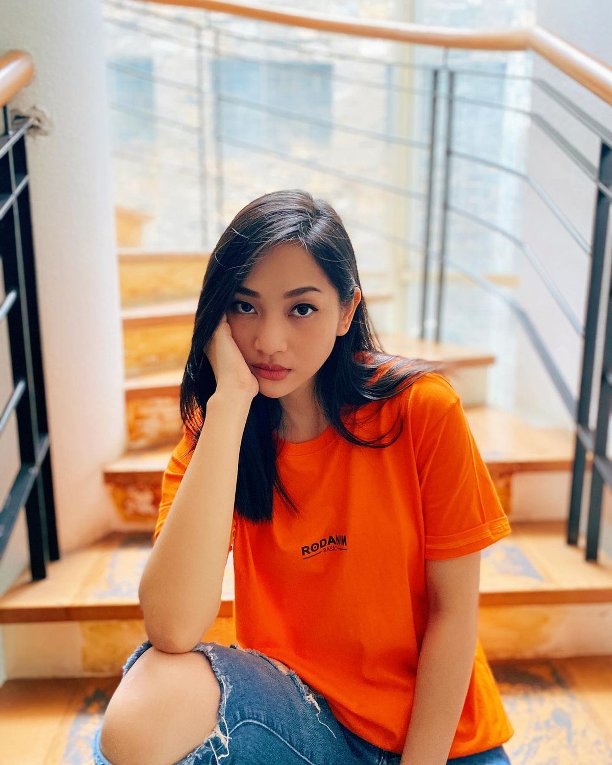 Banyak yang mengira Harini Sondakh memeluk Islam dan menjadi mualaf&period; Yuk kita lihat potretnya&excl;