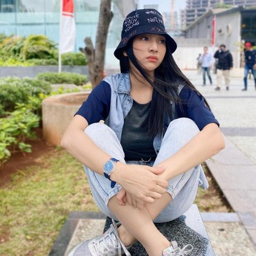 Terkuak Agama Asli Harini Sondakh VS Isu Oki Setiana Dewi Jadi Istri Ketiga Uje