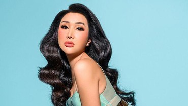 Bekas Jahitan Operasi di Ketiak Lucinta Luna Bikin Ivan Gunawan Penasaran
