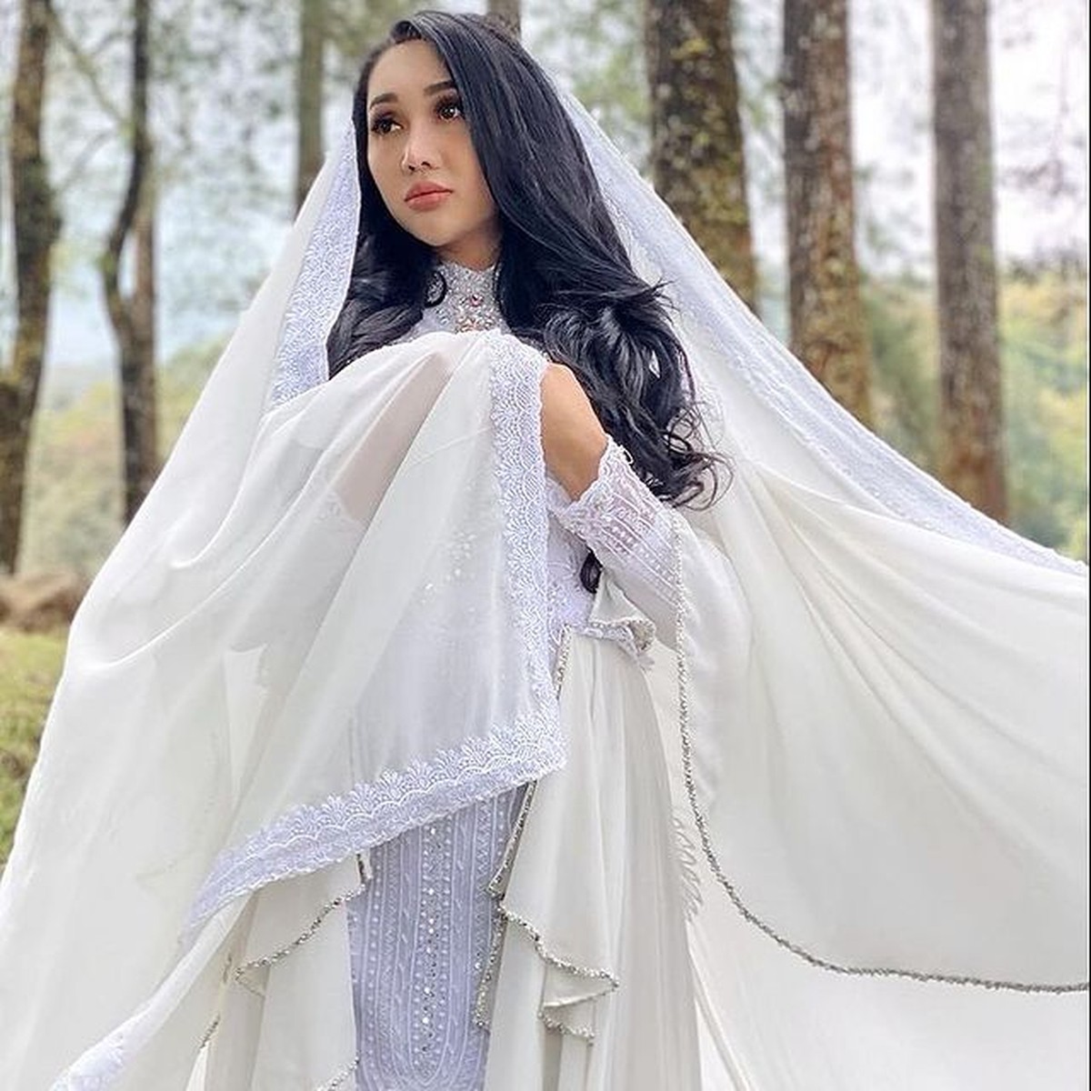 Lucinta Luna mengaku punya burung selama 16 tahun di video baru YouTube Boy William&period; Yuk lihat potret Lucinta Luna&excl;