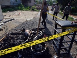 TNI Amankan 2 Senapan Serbu Saat Warga Bakar Polsek Candipuro