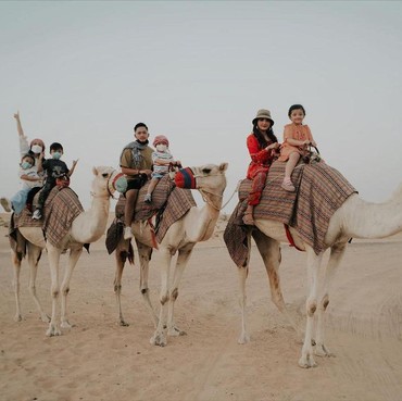 Potret Keluarga Anang Hermansyah Bersenang-senang Selama di Dubai