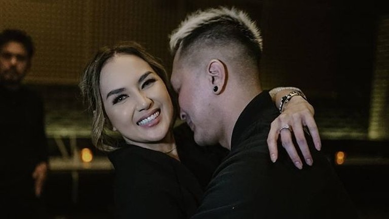 Sara Wijayanto Perayaan Hari Ulang Tahun Sara Wijayanto yang ke 42.