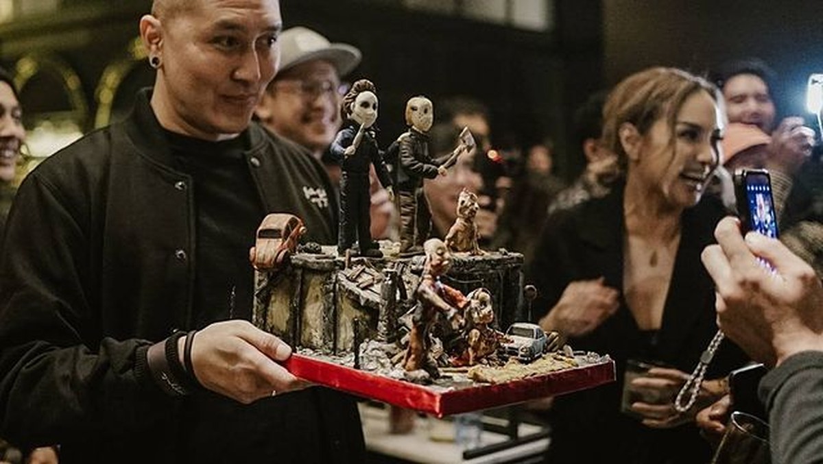 Perayaan Hari Ulang Tahun Sara Wijayanto yang ke 42&period;