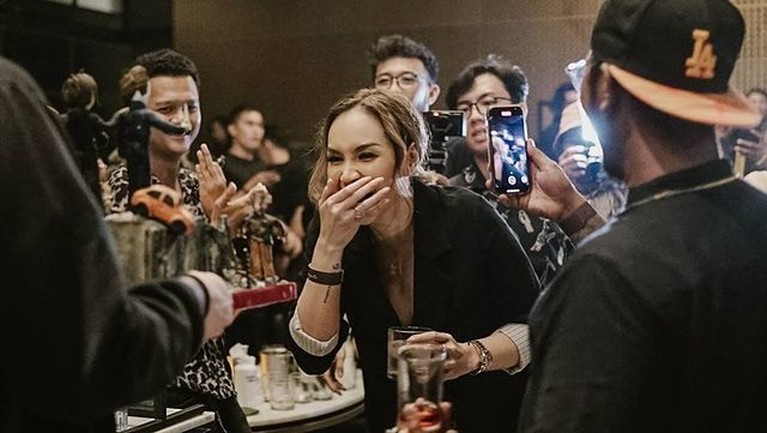 Sara Wijayanto Perayaan Hari Ulang Tahun Sara Wijayanto yang ke 42.