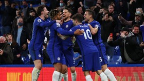 FOTO: Chelsea Menangi Duel Panas di Stamford Bridge