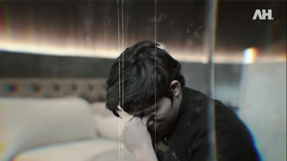 Atta Halilintar dan Aurel Hermansyah sedang berduka karena mengalami keguguran&period; Yuk kita lihat potret tangisan mereka&excl;