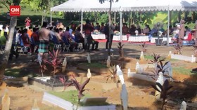 VIDEO: Ratusan Pejabat Dilantik Di Kuburan Khusus Covid-19
