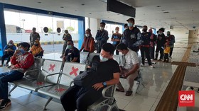 Arus Balik Mudik, Antrean GeNose Terminal Pulogebang Mengular
