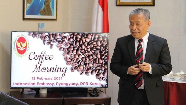 Duta Besar Indonesia di Pyongyang, Berlian Napitupulu, mengakui bahwa Korut memang aman dari infeksi corona.