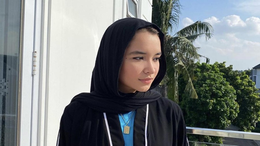 Kisah Jayne Salma Cross yang menghapus tato di tangannya.