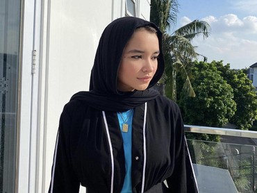 Kisah Hijaber Keturunan Inggris Rela Hapus Tato demi Hijrah Total