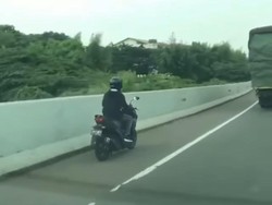 Mayoritas Motor Masuk Tol Gegara Aplikasi Penunjuk Jalan