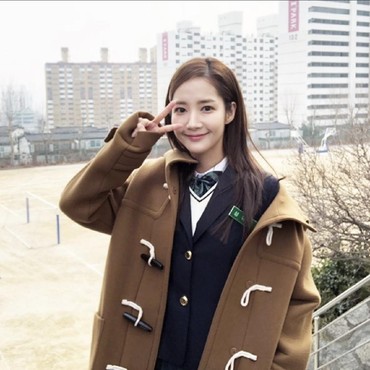 4 Tahun Bersama, Park Min Young Pilih Tinggalkan Agensi Namoo Actors