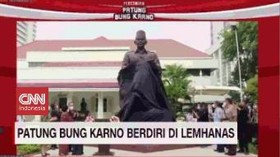 VIDEO: Patung Bung Karno Berdiri di Lemhanas