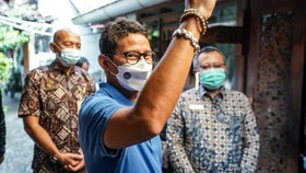 Dagangan Tak Laku, Pedagang Papua Curhat ke Sandi