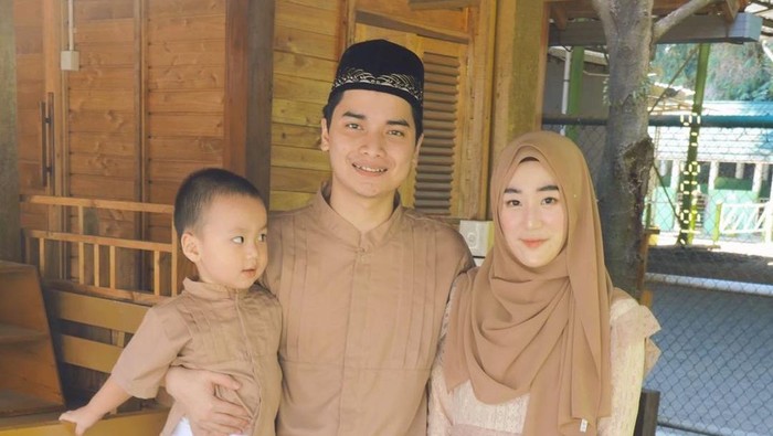 Larissa Chou Resmi Gugat Cerai Alvin Faiz, Ini Kisah Perjalanan Cinta Keduanya