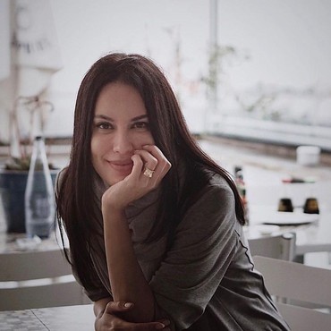 Foto Ayah Sophia Latjuba Bikin Salfok, Terlihat Sangat Mirip Ariel NOAH