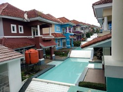 Uniknya Vila di Cianjur yang Viral dengan Kolam Renang Berderet